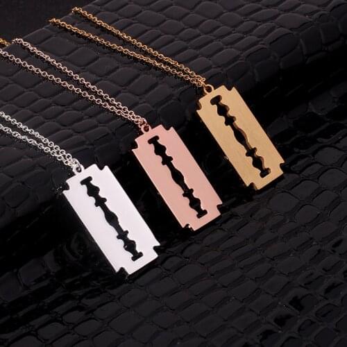 Both men and women can use hip-hop punk stainless steel razor pendant necklace jewelry razor-shaped necklace rock blade
