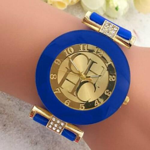 New Fashion Simple Silicone Quartz Watch Candy Color Girls Fashion Diamond Mens and Womens Watches