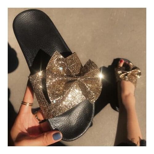 2020 New Womens Glitter Slippers Woman Bling Bowtie Slides Ladies Casual Female Outdoor Women Flat Crystal Women Flip Flops Sum