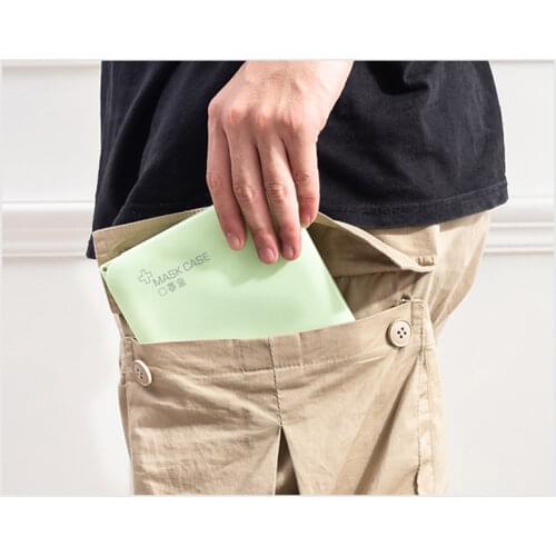 KN95 Cyclic Utilization Fashion Mask Cover Bag Portable Facemask Holder Storage Box for Save Mask Case Box for Surgical Mask