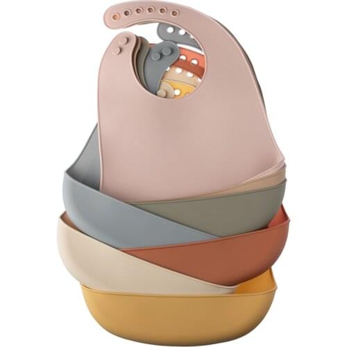 Baby Bib Silicone Waterproof Bib Pockets EVA Waterproof Lunch Feeding Bibs with Cartoon Pattern Durable Silicone Bib