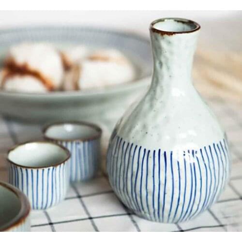 2Pcs Striped Japanese Sake Cup Set Ceramic Flagon Liquor Cup 1 Pot 1 Cup Home Bar Sake White Wine Pot Creative Drinkware Gifts