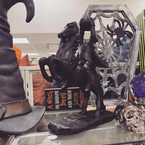 Halloween Gardening Statue Decoration horror Headless Knight Horseman Decorative Sculpture Resin Craft Home Desktop Ornament