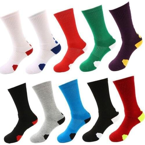 New Fashion Thicken Sport Socks Cotton Soft Man Socks Basketball Football Fitness Socks Comfortable Elasticity Breathable Style