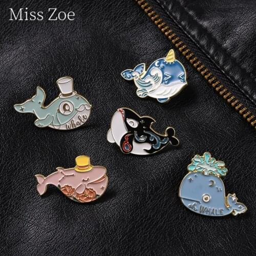 Water World Undersea Whale Enamel Pin Cartoon Cute Coral Whale Brooch Metal Badge Backpack Hat Kids Women Girls Friends Gifts