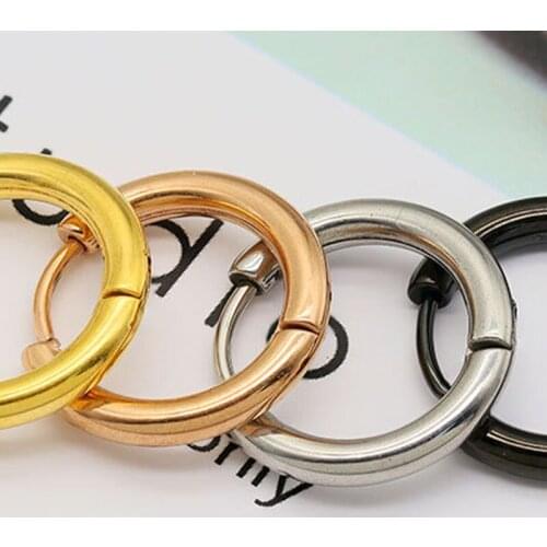 Fashion Thin Titanium Steel Earrings Men And Women Smooth Round Earring Anti-Allergic Stainless Steel Personality Simple Jewelry