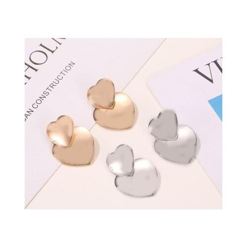 European and American fashion simple mirror love earrings cold wind exaggerated metal sweet double peach heart earrings earrings