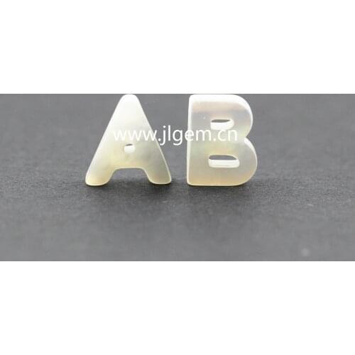 1 Set=26 Letters A-Z Natural Mother of Pearl Seashell ABC For DIY Letter Jewelry White Letter Of The Alphabet In Stock Wholesale
