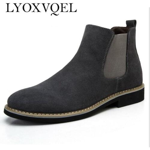 The Chelsea Boot Men Suede Hombre Boots Low Heel Nubuck Leather Ankle Boots Vintage Sewing Thread Britain Botas M220