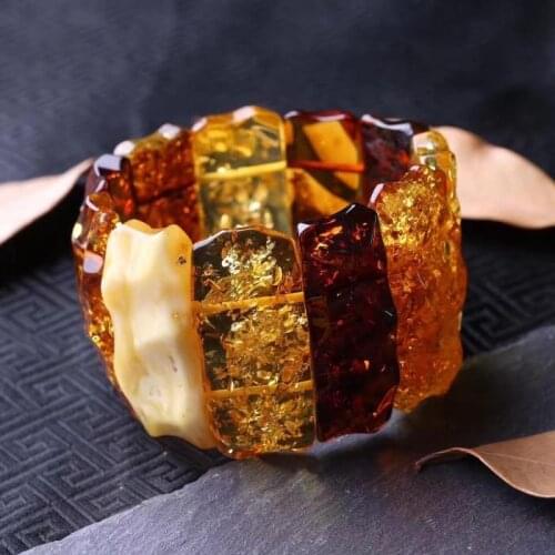 Natural amber imported honey wax blood Piper Piper Dober high grade womens bracelet weighs 75.6g, cutting face
