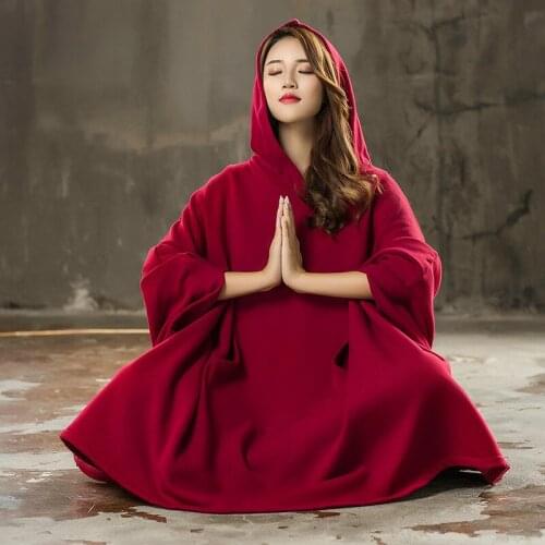 Hooded Poncho Women Unique Charm Velvet Cape Coat Front Pocket women cloak Elegant Cape Poncho Chic Fashion Cloak Streetwear