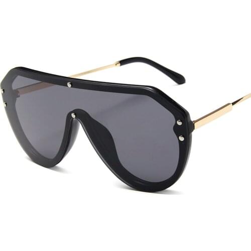 New Trend Vintage Mans Oversized Sunglass One-piece Conjoined Womens Big Sunglasses Woman For Travel Vacation Photo Accessor