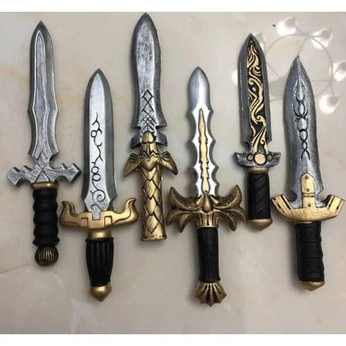 1: 1 Cosplay 7 Styles Sword Dagger Knife Movie Game Anime Gun Prop Role Play PU Action Figure Model Halloween Gift Toy 32cm