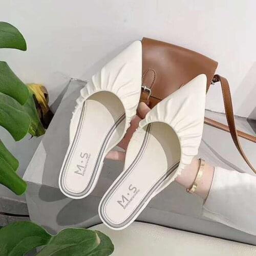 Outer wear fashionable and comfortable non-slip women slippers summer 2021 net red new womens shoes Baotou soft sole flat heels