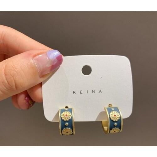 Vintage Blue Enamel Flower Hoop Earrings for Women Retro Metal Geometric C Shape Small Statement Earrings Party Jewelry Gift