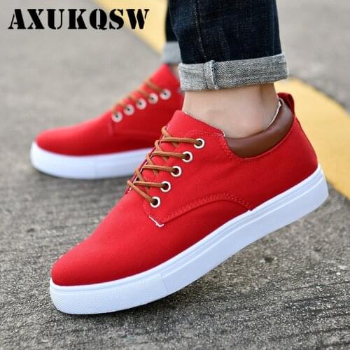 2021 New Arrival Plain Color Mens Running Shoes Plus Size 39-44 Classic Man Canvas Shoes Comfort Sneakers Men Casual Sneakers