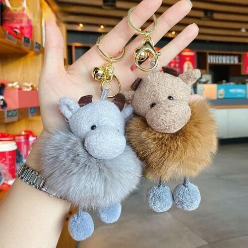 Fluffy Ball Keychain Pendant Cute and Cute Plush Cow Cow Doll Car Keychain Boys and Girls Fashion Bags Mobile Phone Pendants