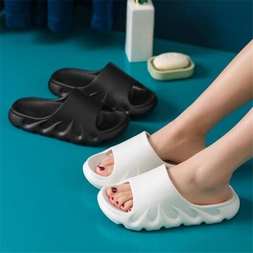 Indoor Comfortable Soft Slippers Men Women Non-slip Bathroom Home Shoes Flat EVA Thick Sole Slides Womens Sandals