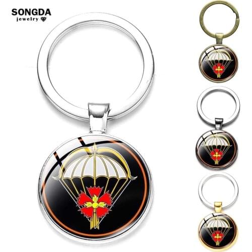 SONGDA Keychain With MILITARY INTELLIGENCE Design Alloy Key Chain Glass Face Pendant Keyring Bless Safety Gift Phone Accessories