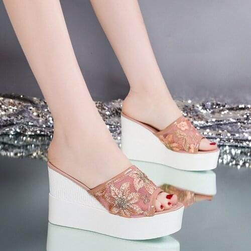 2021 Summer Thick Platform Heels Embroidery Slippers Womens Elegant Wedges Non-slip Slides Outside Beach Sandals Womans Shoes