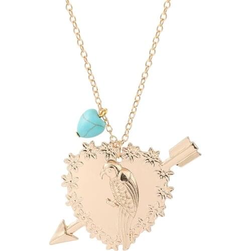 America Hot TV Teleplay 2 Broke Girls Max Black Golded Parrot Necklace Gold Arrow Through Heart Bird Pendant For Charm Women