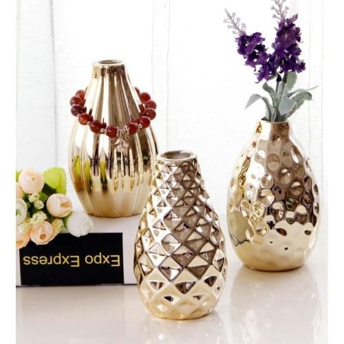 Christmas Decoration Ceramic Vase Electroplated Gold Porcelain Small Vase Desktop Arts Crafts Flower Arrangement