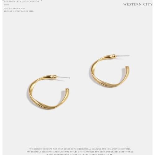 Roza New Simple C-Shaped Alloy Female Creative Retro Pop Small Fresh Earrings