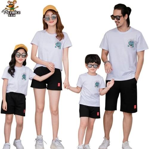 Family Matching Outfits Summer Style Dad Son Mother Daughter Cotton White T-shirt Short Pants Clothes Set For Men Women Boy Girl