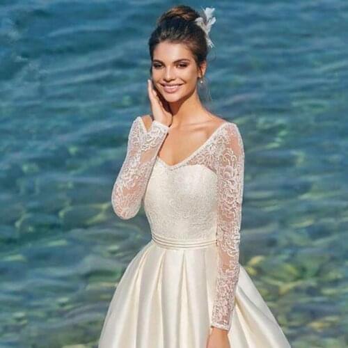 Eightree Satin Beach Wedding Dresses V Neck Long Sleeves Lace Bridal Gowns Princess Boho Wedding Gown Vestido De Noiva 2021