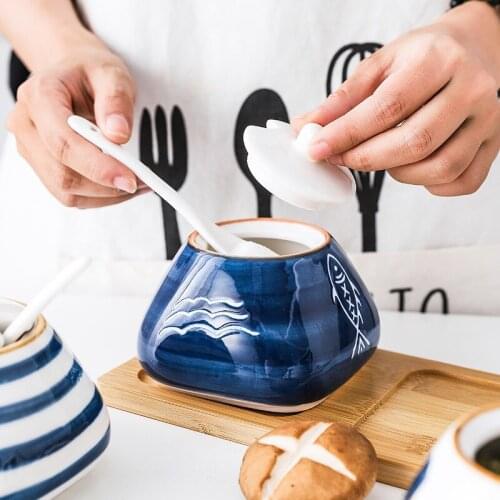 Creative hand-painted underglaze Japanese ceramic seasoning pot set kitchen seasoning pot salt shaker household seasoning box