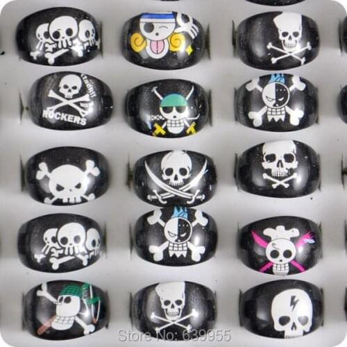 50pcs Mix Black Skull Skeleton Resin Lucite Rings Acrylic Party Rings Children Boys Girls Kid Fashion Jewelry