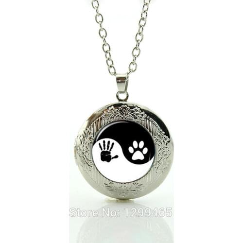Black and White Yin Yang Pawprint Handprint charm promotion product glass cabochon wholesale locket pendant jewelry N754
