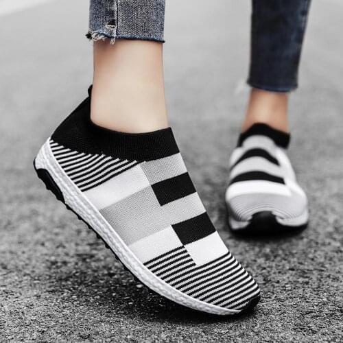 Large Size Summer Kit Sneakers Socks Women Running Shoes Sport Womens Sports Shoes Sneakers Black Knitted Tennis Girly A-1482
