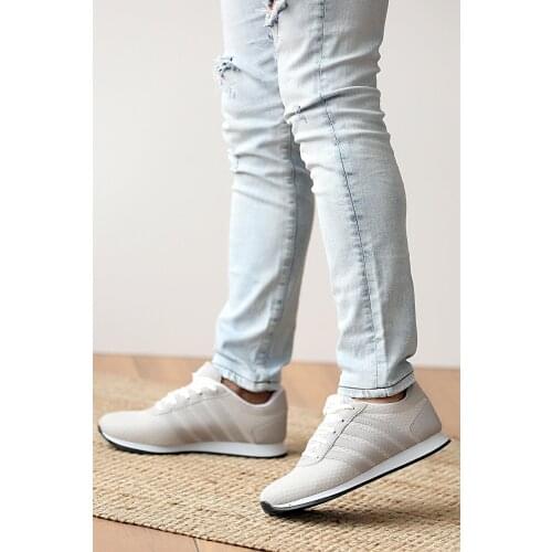 Men Running Shoes New 2021 Breathable Outdoor Sneakers Lightweight Stylish Sports Shoes For Men Comfortable Athletic