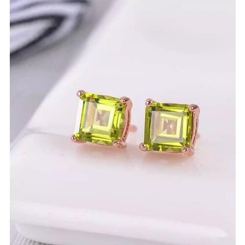 Charming oliva green peridot gemstone earring with 925 silver New shop is promoting