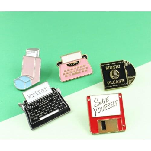 Classic Retro Supplies Brooches Music Typewriters Save yourself USB Disc SAVE YOURSELF Funny Fashion Jewelry Gift Women Men Pin