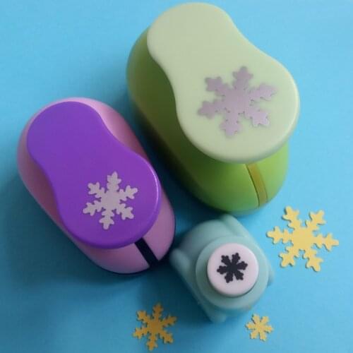 Hot Sale Christmas Snow Punch Craft 3pcs Snowflake 3/8" 5/8" 1" hole punch set Scrapbook Paper Puncher Childrens diy embossers
