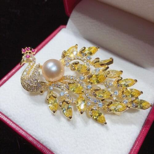 Boutique craft does not fade natural pearl brooch copper zircon micro-set high-grade peacock brooch freshwater pearl brooch