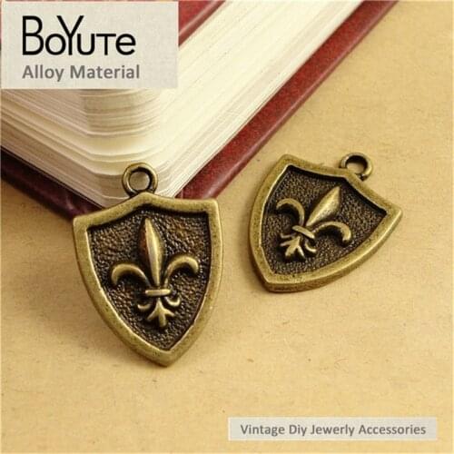 BoYuTe (50 Pieces /lot) 22*16MM Antique Bronze Plated Alloy Shield Pendant Charms for Jewelry Making Accessories Diy Handmade