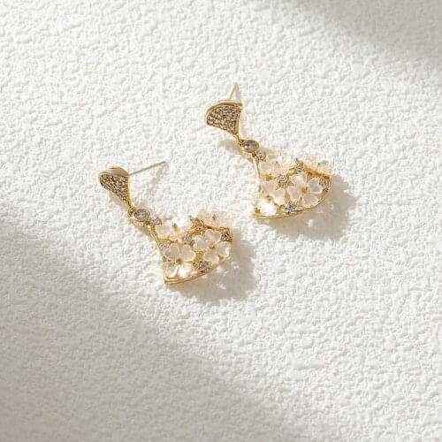 S925 Silver Ear Needle Earrings Stud Natural Freshwater Flowers White Shell Zircon W/ brass14k Gold Jewelry for Women HYACINTH