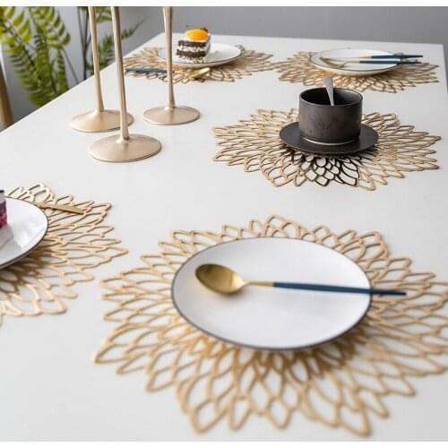 2Pcs New Hollow Placemat Table Bowl Mat Home Christmas banquet table decoration Heat Resistant Placemat Home Decoration Supplies
