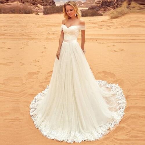 Off Shoulder Wedding Dress Pleats Wedding Dresses Lace Applique Chapel Train Bridal Dress Wedding Gown