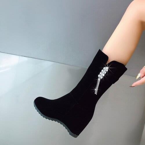 YQBTDL Big Size 35-43 2021 Autumn Casual Women Ankle Boots Chain Korean Version Rhinestone Two Heights Increase Shoes Botas Muje