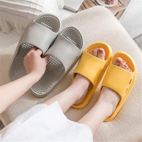 Men Summer Massage Slippers Solid Home Slides Foot Massage Shoes Light Flip Flops Bathroom Slippers Beach Shoes Leisure Slides