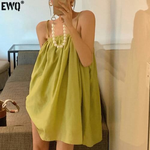 [EWQ] Korea New Summer Casual Trend Women Solid One-word Collar Folds Loose Fashion Green Sleeveless Suspender Dress 2021 6W1807