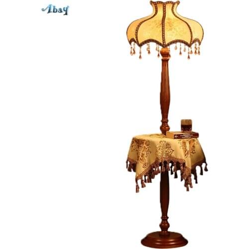 European Retro Lace Floor Lamps Standing Living Room Coffee Table Luxury Bedroom Wooden Wedding Court Floor Lights Fixtures