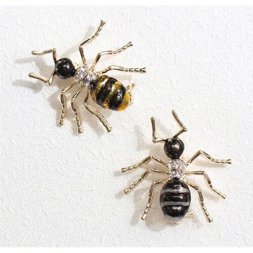 Gold-color Men Brooches Shirt Collar Clothes Enamel pin Jewelry Vivid Fire Ants Brooch Animal Corsage Pins Kids Women Gifts