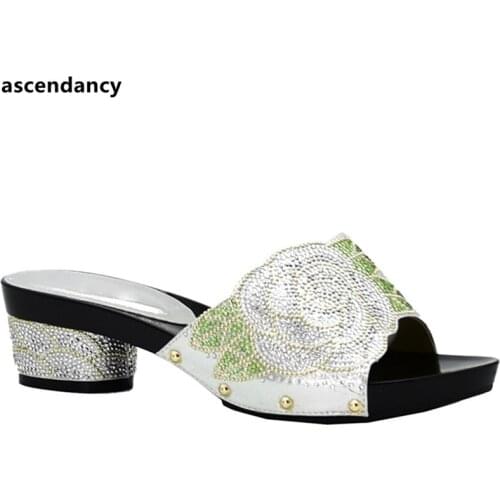 Ascendancy Women's Shoes With A Strap