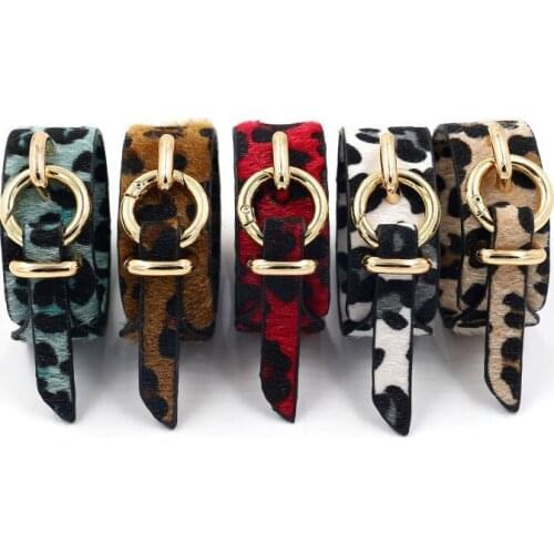2021 New Wide Leather Cheetah Cuff Bracelets for Women Fashion Animal Print Buckle PUNK Jewelry Wholesale