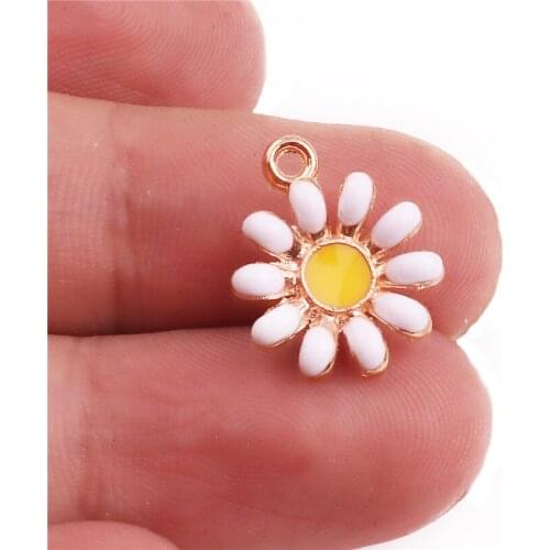20PCS 16*13mm Gold Tone Alloy enamel daisy flower pendant charm Necklace Accessories Jewelry Findings Handmade DIY Bracelet